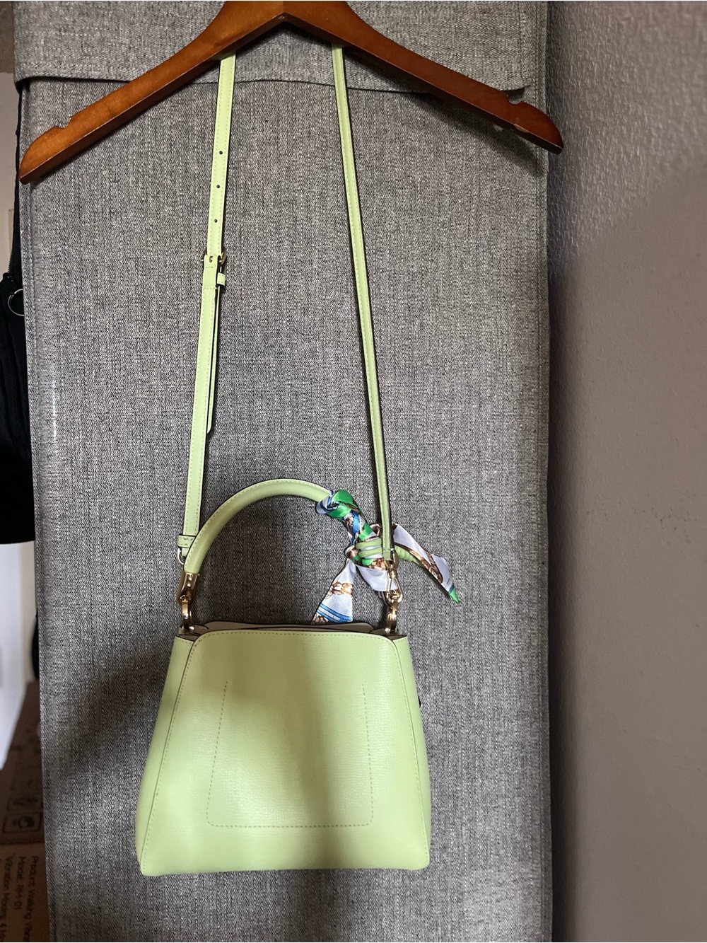 kate spade Light Green purse. Shouler strap area has a crease from hanging - Picture 3 of 16